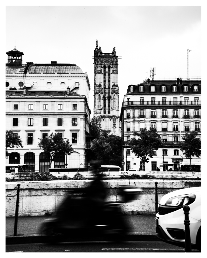 Blurred scooter - Paris – Corentin GMT.