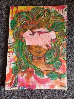 Don't look in her eyes by Jayne Inky